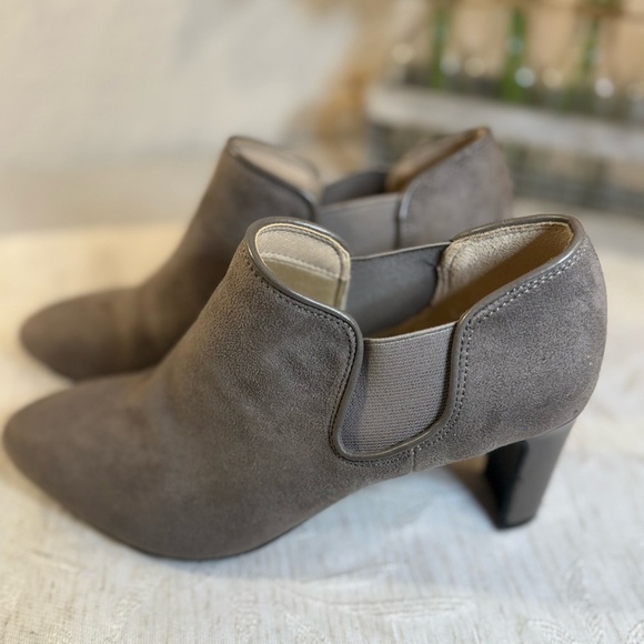 LifeStride Soft System Flex Women’s 7.5M Gilmore Taupe Ankle Boots - Picture 4 of 7